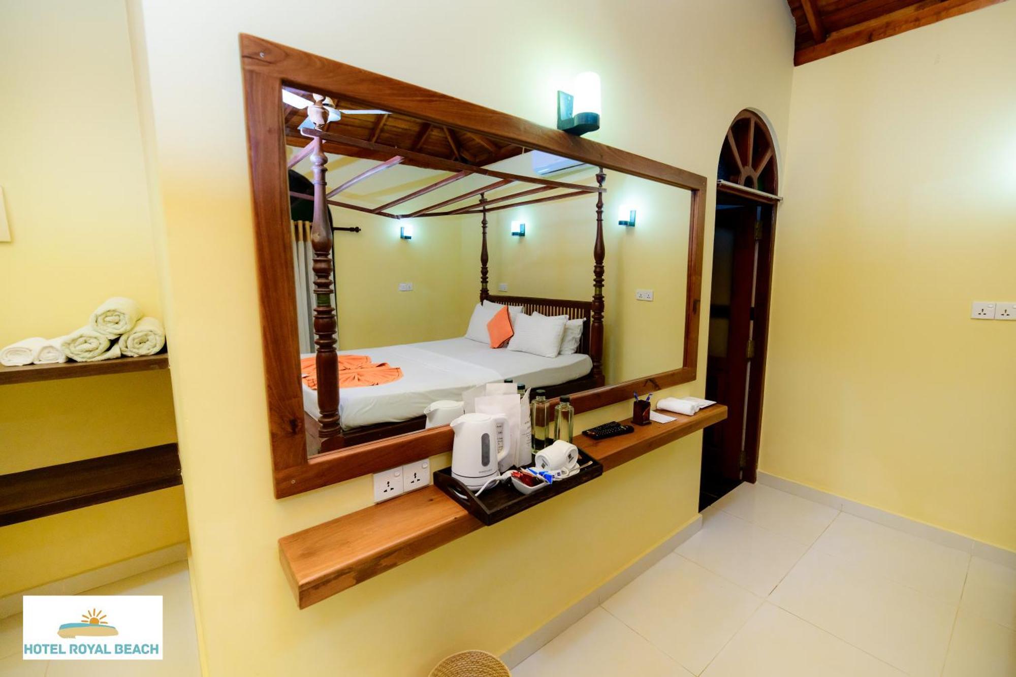 Royal Beach Hotel & Restaurant Hikkaduwa Extérieur photo